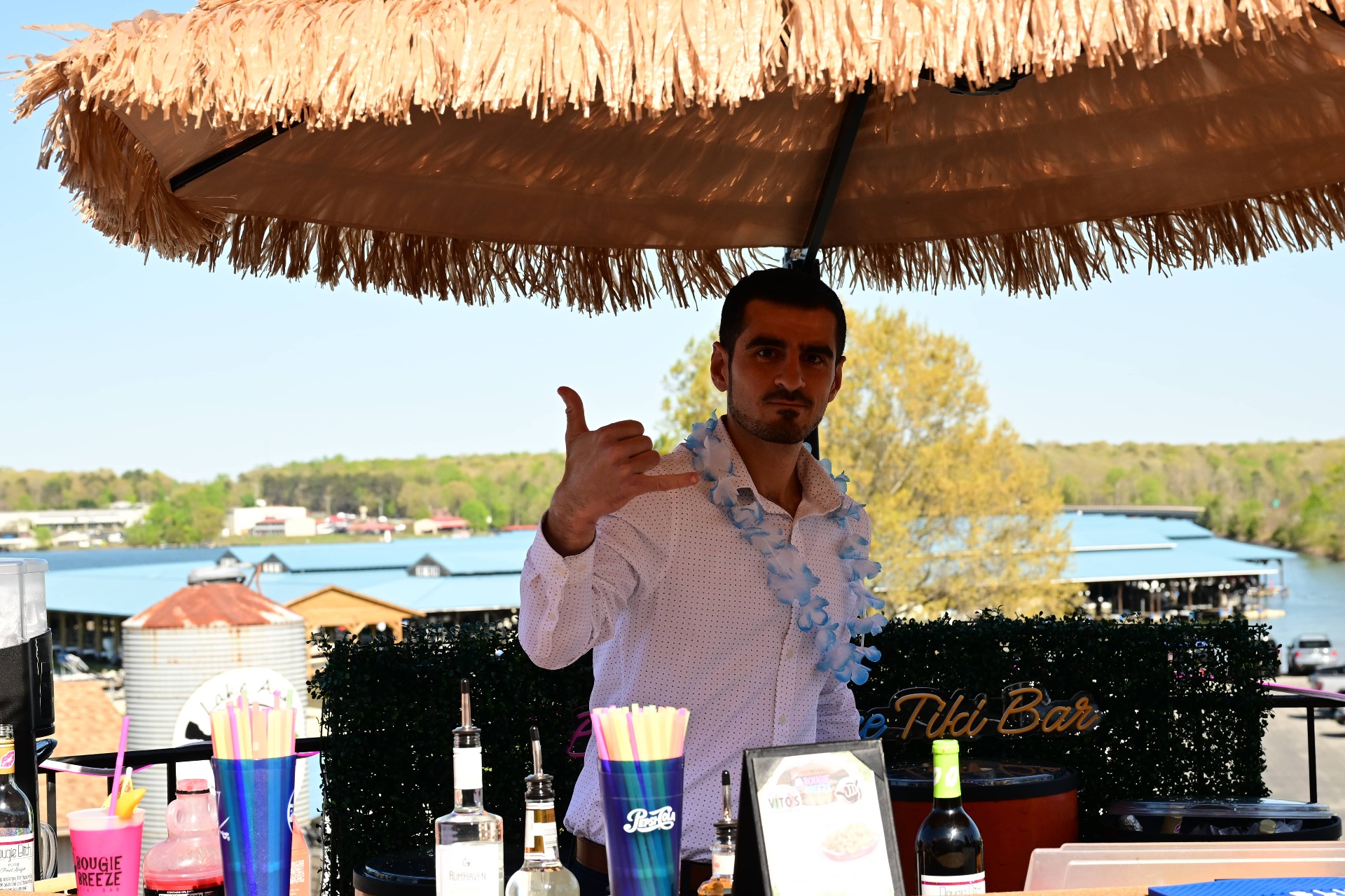 Bartender throwing a shaka